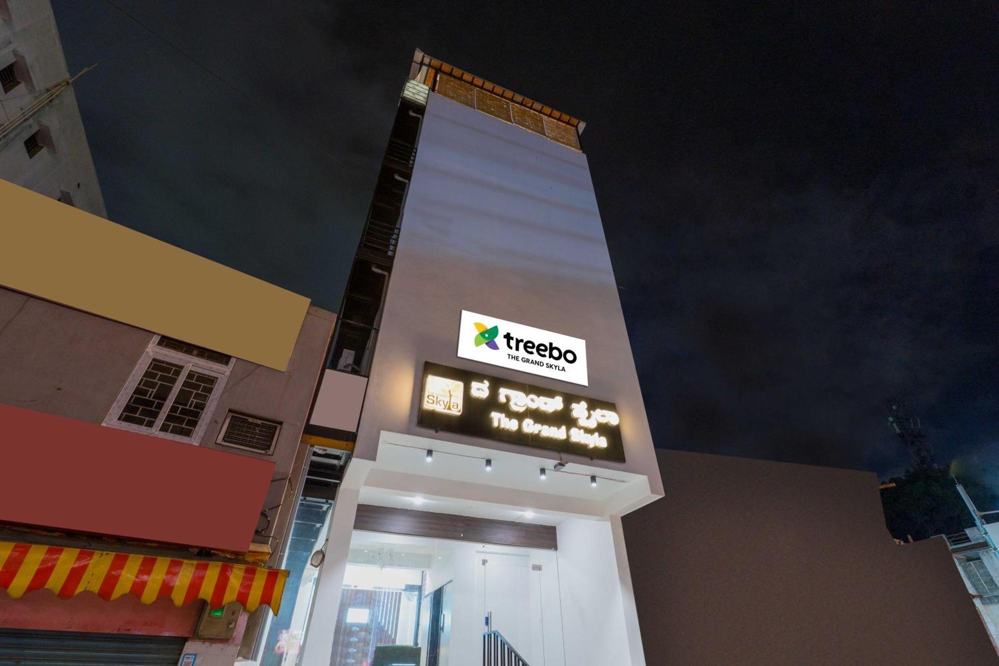 Treebo The Grand Skyla, Malleshwaram Bangalore Exterior photo